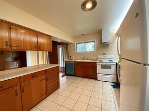 6710 Moss Oak Dr in San Antonio, TX - Building Photo - Building Photo