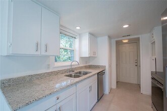 732 N Boulevard Terrace in Dallas, TX - Building Photo - Building Photo