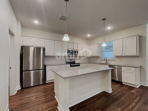 413 Crestrun Loop in Leesburg, FL - Building Photo - Building Photo