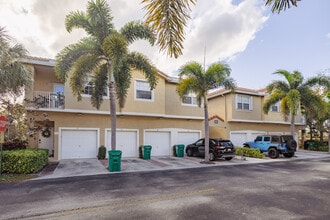 Tequesta Trace Condominium in Jupiter, FL - Building Photo - Building Photo