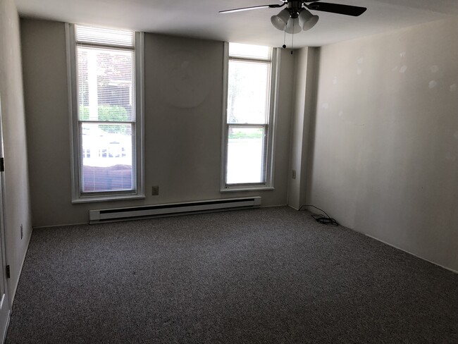 613 Main St in Royersford, PA - Building Photo - Building Photo