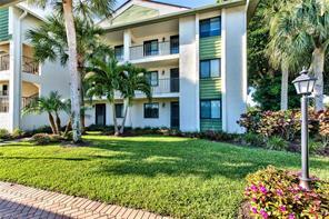400 Fox Haven Dr-Unit -4210 in Naples, FL - Building Photo