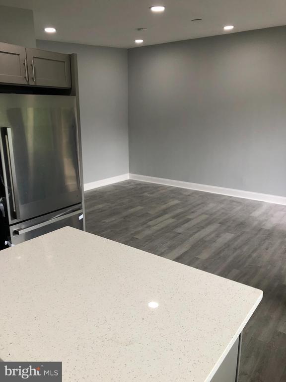 1106 Grant Ave in Philadelphia, PA - Building Photo - Building Photo