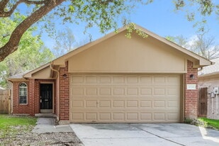 24214 Silver Maple Dr in Huffman, TX - Building Photo