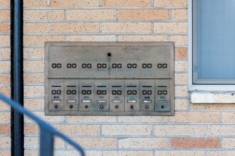 GLP Green Lake Park Apartments in Seattle, WA - Building Photo - Building Photo