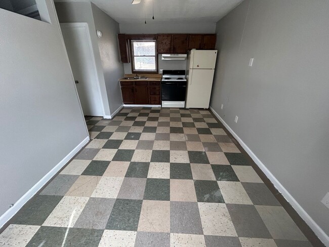 property at 2177 McCravy St
