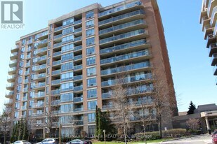 1140 Parkwest Pl in Mississauga, ON - Building Photo