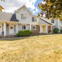 North Road Townhomes in Scottsville, NY - Foto de edificio - Building Photo
