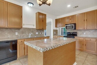 1609 Bayland St in Round Rock, TX - Building Photo - Building Photo