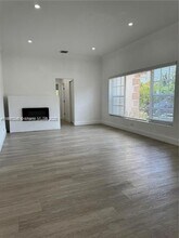 695 NE 80th St in Miami, FL - Building Photo - Building Photo