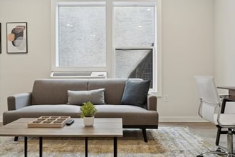 1522-1532 W Girard Ave in Philadelphia, PA - Foto de edificio - Building Photo