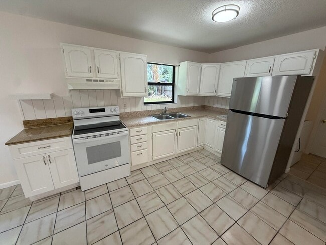 property at 17359 Sapp Pl