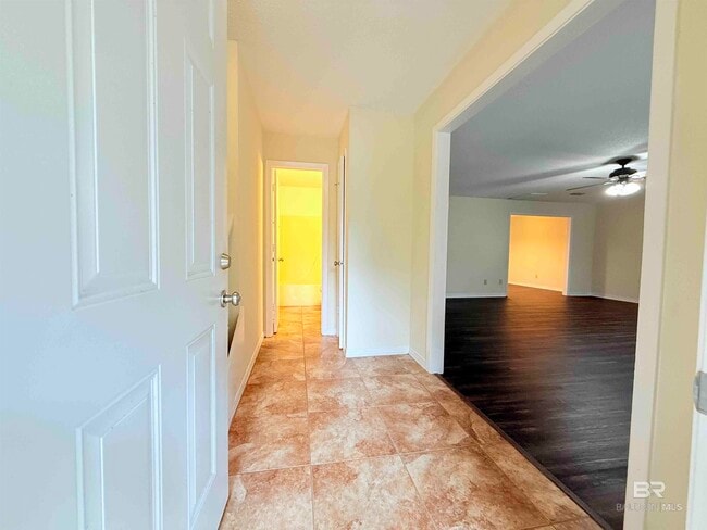 233 Ridgewood Dr in Daphne, AL - Building Photo - Building Photo