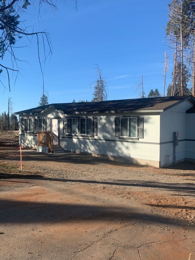 property at 13913 Carver Dr