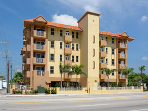 The Mediterranean at Young Circle in Hollywood, FL - Building Photo - Building Photo