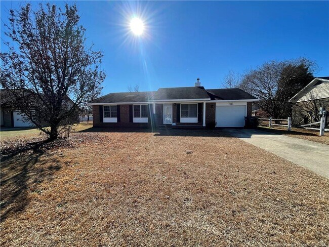 7895 Burwell Dr in Fayetteville, NC - Building Photo - Building Photo