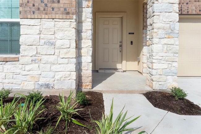 104 Sebring Cir in Hutto, TX - Building Photo - Building Photo