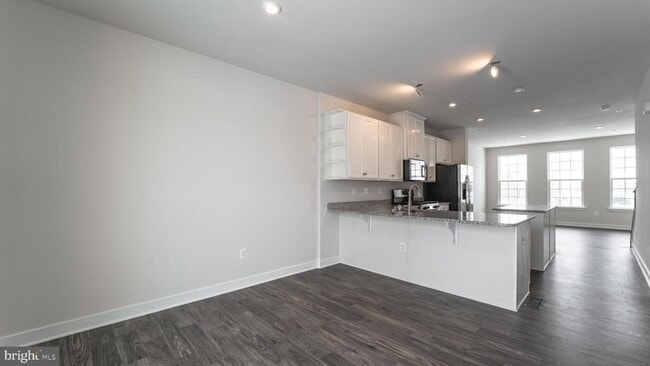 6404 Wild Plum Dr in Frederick, MD - Building Photo - Building Photo