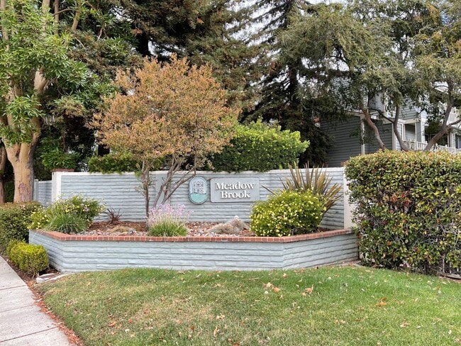 3475 Deerwood Terrace in Fremont, CA - Foto de edificio - Building Photo