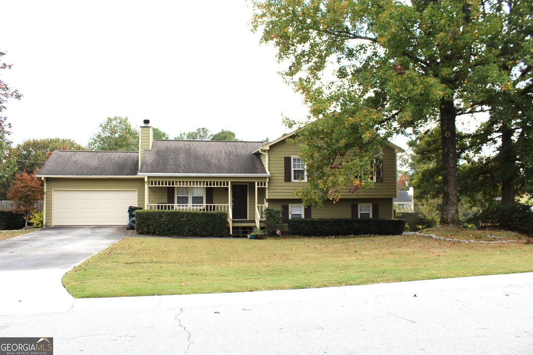 3030 Green Meadow Ln in Snellville, GA - Building Photo