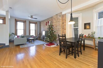 1433 W Chicago Ave in Chicago, IL - Building Photo - Building Photo