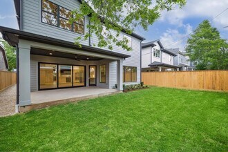 1016 Alexander St in Houston, TX - Building Photo - Building Photo