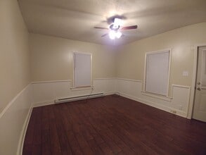 5996 Seneca Trail S, Unit Apt. 2 in Ronceverte, WV - Foto de edificio - Building Photo