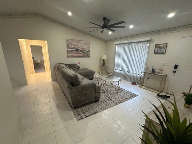 1310 Dartmoor Ave in Deltona, FL - Building Photo - Building Photo