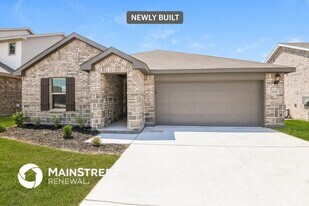 6105 Pathfinder Trail in Fort Worth, TX - Building Photo