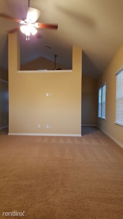 8652 Tavistock Lakes Blvd in Orlando, FL - Building Photo