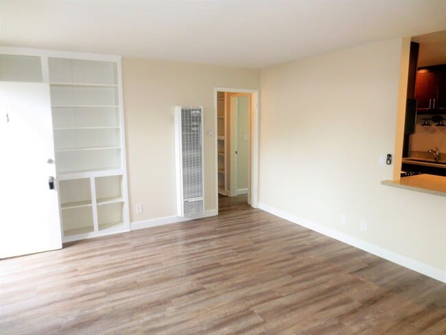 117 E El Portal in San Clemente, CA - Building Photo - Building Photo
