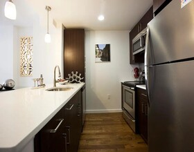 260 W 26th St in New York, NY - Building Photo - Building Photo