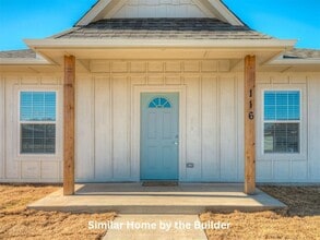 122 Sterling Dr in Chickasha, OK - Building Photo - Building Photo