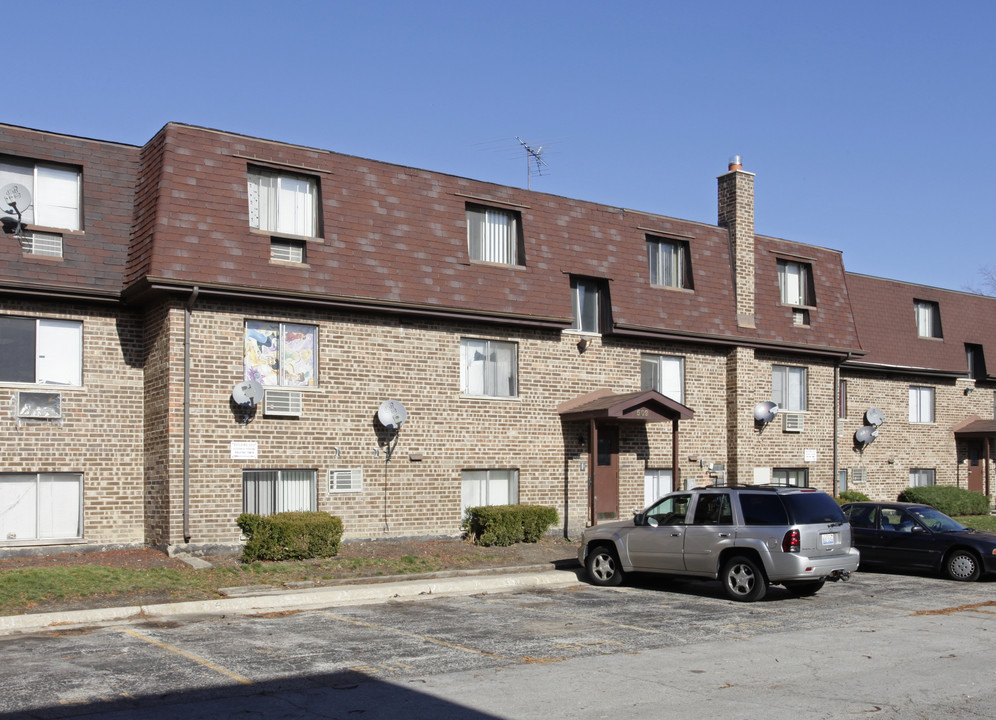 509 W Dempster St in Mount Prospect, IL - Building Photo