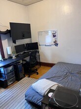 3039 N Cramer St, Unit 3039 Lower in Milwaukee, WI - Building Photo - Building Photo