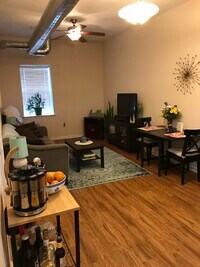215 N 6th St, Unit 2 - 6
