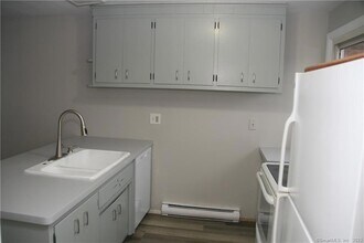28 Anton Rd in Mansfield, CT - Building Photo - Building Photo
