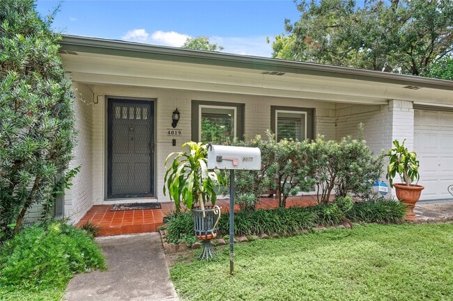 4019 Blue Bonnet Blvd in Houston, TX - Building Photo - Building Photo