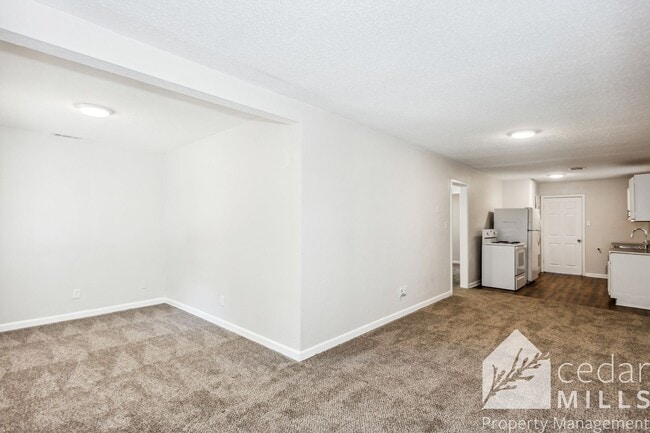 2243 S Topeka Ave in Wichita, KS - Building Photo - Building Photo