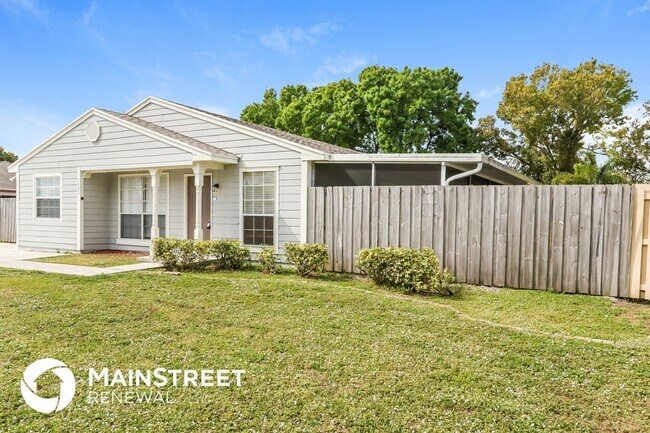 1365 Savoyard Way in Royal Palm Beach, FL - Building Photo - Building Photo