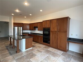 320 Corsicana St in Las Vegas, NV - Building Photo - Building Photo