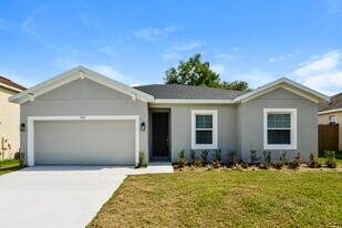 406 Bay Oak Ln in Lady Lake, FL - Building Photo