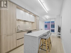 15 Mercer St in Toronto, ON - Building Photo