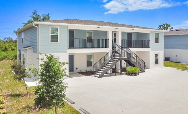 property at 2304 Fox Hollow Dr