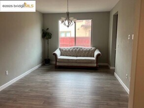 3745 Castellina Way in Manteca, CA - Building Photo - Building Photo