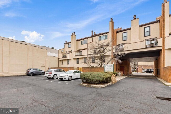 228 N 22nd St in Philadelphia, PA - Building Photo - Building Photo