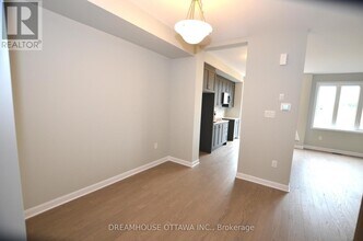 326 Gisborne Pl in Ottawa, ON - Building Photo - Building Photo