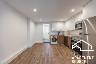901 W Carmen Ave, Unit 001 in Chicago, IL - Building Photo - Building Photo