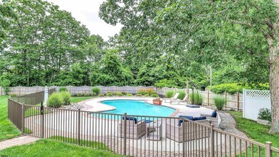 13 Mooring Cir in Ocean View, NJ - Building Photo - Building Photo