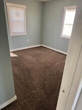 3432 SE Bryant St in Topeka, KS - Building Photo - Building Photo